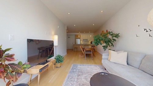 213-1870 Dowad Drive, Squamish, BC - Indoor