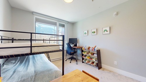 213-1870 Dowad Drive, Squamish, BC - Indoor