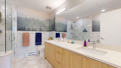 213-1870 Dowad Drive, Squamish, BC - Indoor Photo Showing Bathroom