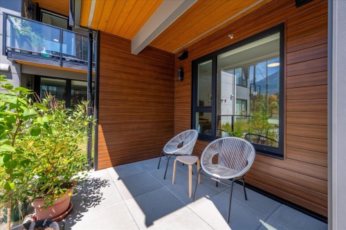 213-1870 Dowad Drive, Squamish, BC - Outdoor With Exterior