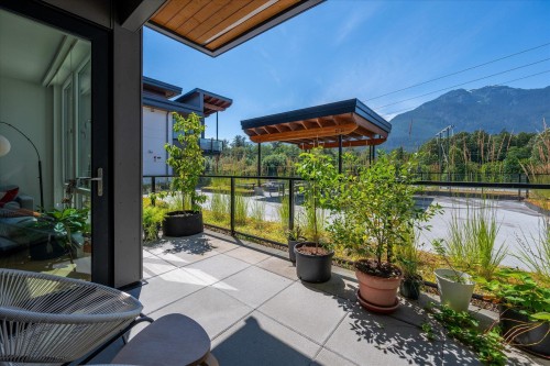 213-1870 Dowad Drive, Squamish, BC - Outdoor With Exterior