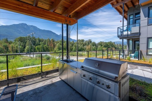 213-1870 Dowad Drive, Squamish, BC - Outdoor With Exterior