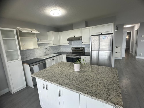 704-412 Twelfth Street , New Westminster, BC V3M 6R2 3