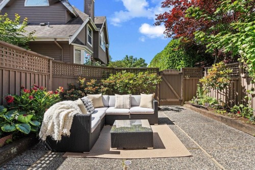 1-230 Keith Road E, North Vancouver, BC - Outdoor