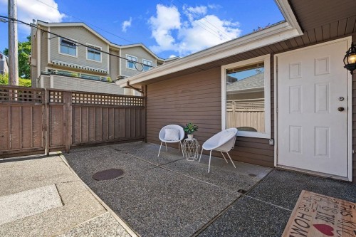 1-230 Keith Road E, North Vancouver, BC - Outdoor With Exterior
