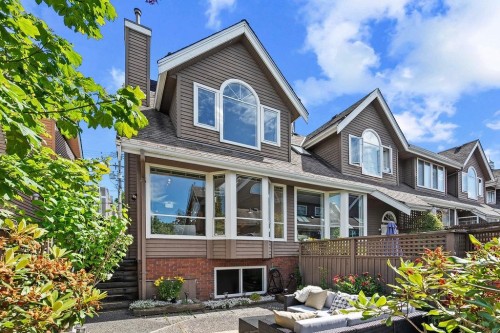 1-230 Keith Road E, North Vancouver, BC - Outdoor With Deck Patio Veranda