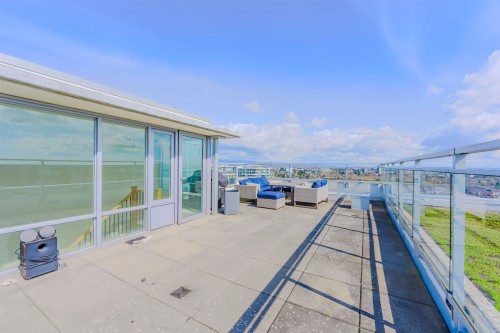 1705-8677 Capstan Way, Richmond, BC - Outdoor With View