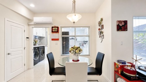 10520 Odlin Road, Richmond, BC - Indoor Photo Showing Dining Room