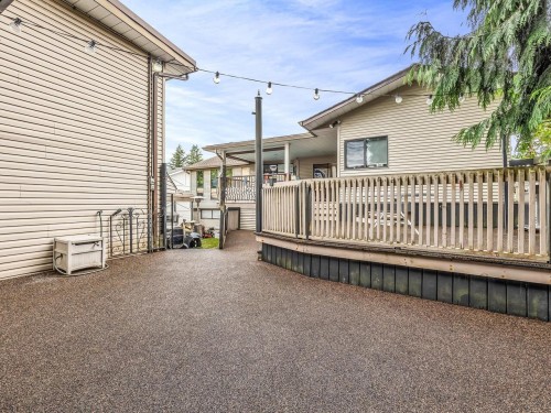 960 Porter Street, Coquitlam, BC - Outdoor With Deck Patio Veranda With Exterior