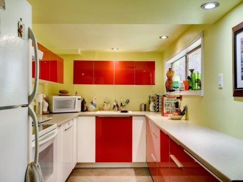 960 Porter Street, Coquitlam, BC - Indoor Photo Showing Kitchen