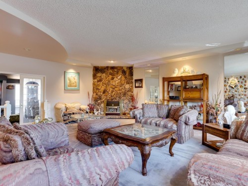 960 Porter Street, Coquitlam, BC - Indoor Photo Showing Living Room With Fireplace