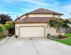 23005 Olund Crescent Maple Ridge, BC V2X 9L3