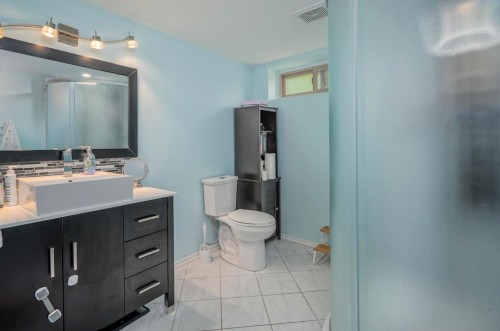 23005 Olund Crescent, Maple Ridge, BC - Indoor Photo Showing Bathroom