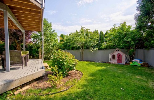 23005 Olund Crescent, Maple Ridge, BC - Outdoor