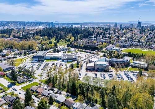 240 Eighth Avenue E, New Westminster, BC - Outdoor With View