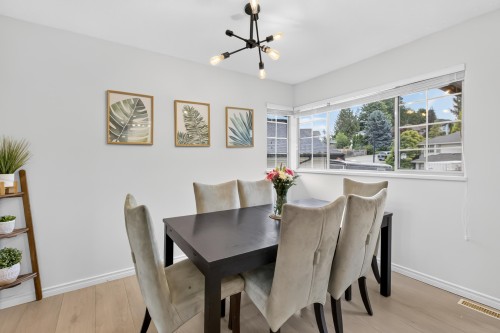 23555 108 Avenue, Maple Ridge, BC - Indoor Photo Showing Dining Room