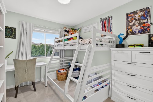 23555 108 Avenue, Maple Ridge, BC - Indoor