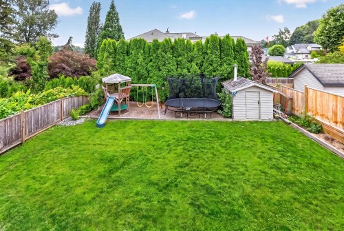 23555 108 Avenue, Maple Ridge, BC - Outdoor With Backyard