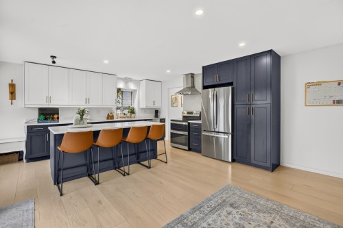 23555 108 Avenue, Maple Ridge, BC - Indoor Photo Showing Kitchen