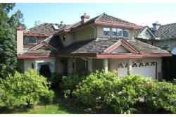 2264 Sorrento Drive  Coquitlam, BC V3K 6P4