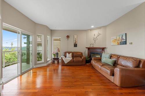 2264 Sorrento Drive, Coquitlam, BC - Indoor Photo Showing Living Room With Fireplace