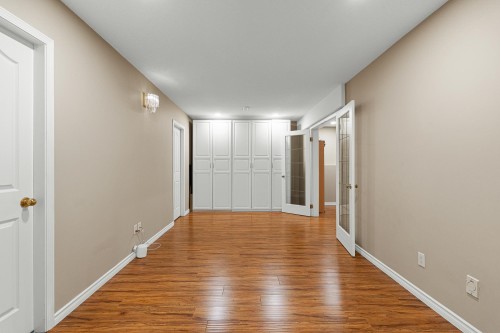 2264 Sorrento Drive, Coquitlam, BC - Indoor Photo Showing Other Room