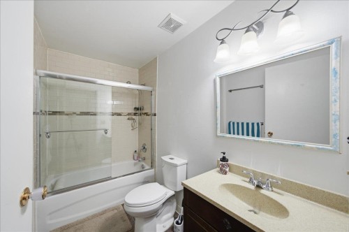 12357 189A Street, Pitt Meadows, BC - Indoor Photo Showing Bathroom