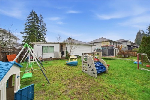 12357 189A Street, Pitt Meadows, BC - Outdoor With Backyard