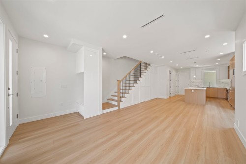 6720 Francis Road, Richmond, BC - Indoor Photo Showing Other Room