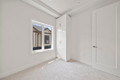6720 Francis Road, Richmond, BC - Indoor Photo Showing Other Room