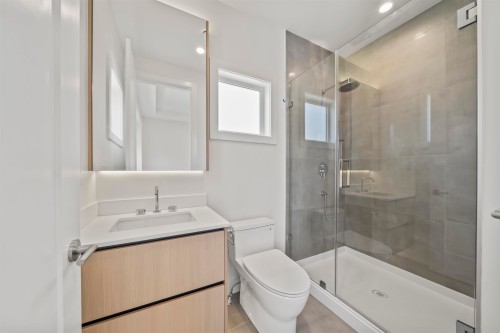 6720 Francis Road, Richmond, BC - Indoor Photo Showing Bathroom