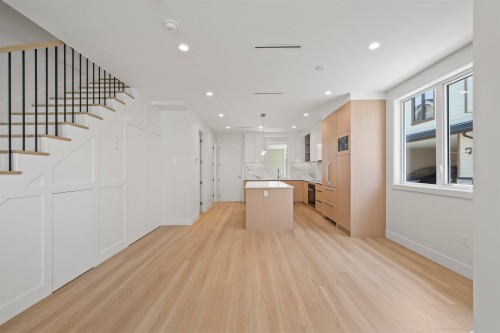 6720 Francis Road, Richmond, BC - Indoor