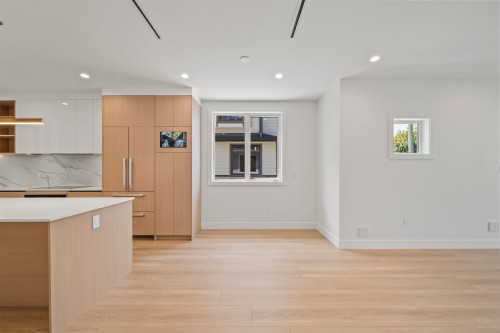 6720 Francis Road, Richmond, BC - Indoor
