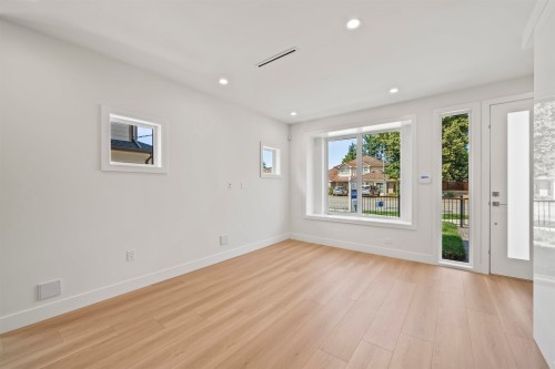 6720 Francis Road, Richmond, BC - Indoor
