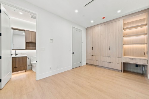 3-646 E 23Rd Avenue, Vancouver, BC - Indoor Photo Showing Other Room