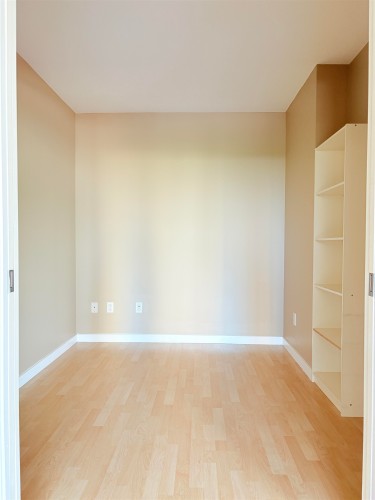 602-4333 Central Boulevard, Burnaby, BC - Indoor Photo Showing Other Room