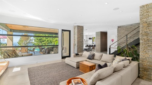 2650 Rosebery Avenue, West Vancouver, BC - Indoor