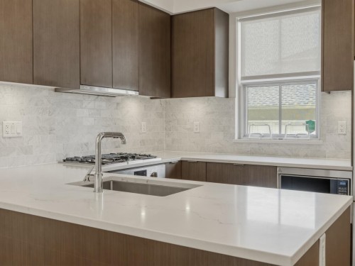 7891 Oak Street, Vancouver, BC - Indoor Photo Showing Kitchen With Upgraded Kitchen