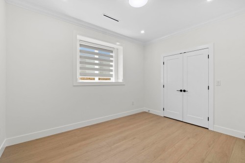 8073 18Th Avenue, Burnaby, BC - Indoor Photo Showing Other Room