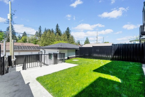 8073 18Th Avenue, Burnaby, BC - Outdoor