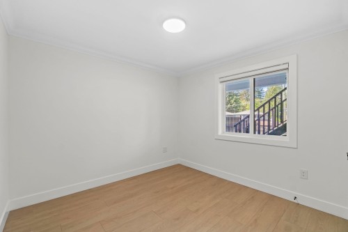 8073 18Th Avenue, Burnaby, BC - Indoor Photo Showing Other Room