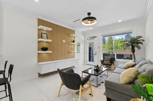 8073 18Th Avenue, Burnaby, BC - Indoor