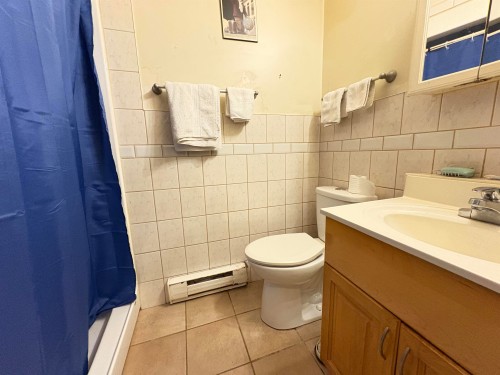 1784 Coquitlam Avenue, Port Coquitlam, BC - Indoor Photo Showing Bathroom
