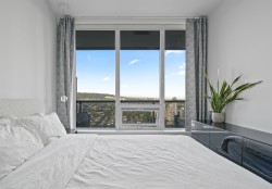 3803-4510 Halifax Way Burnaby, BC V5C 0K4