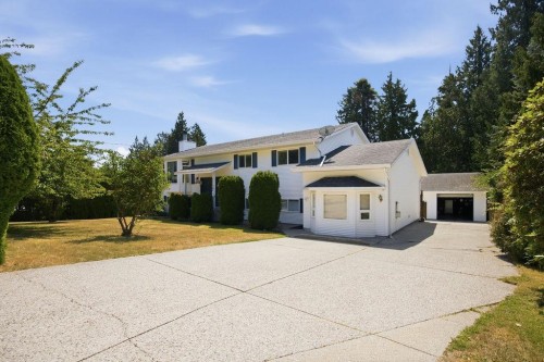 1137 Sunnyside Road  Gibsons, BC V0N 1V3