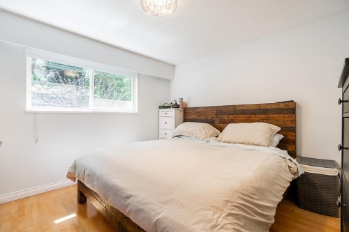 1062 Spar Drive, Coquitlam, BC - Indoor Photo Showing Bedroom