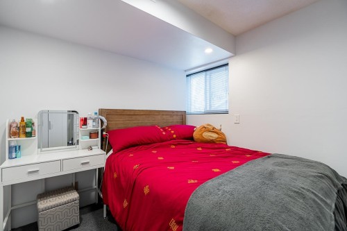 1062 Spar Drive, Coquitlam, BC - Indoor Photo Showing Bedroom