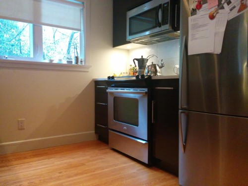 211-1540 Haro Street , Vancouver, BC V6G 1G6 5