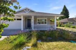5636 Cascade Crescent Sechelt, BC V7Z 0M7