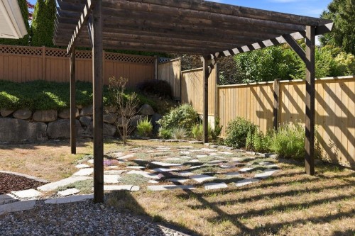 5636 Cascade Crescent, Sechelt, BC - Outdoor
